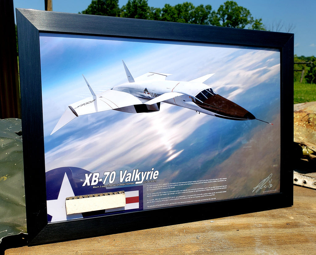 SPECIAL North American XB-70 Valkyrie Honeycomb Laminate Skin Relic Display